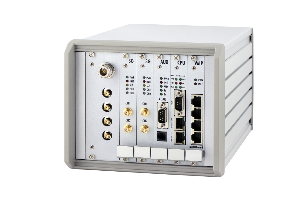 2N BlueTower VoIP - базовый модуль, карты CPU, VoIP (протокол SIP), AUX. Расширение 2-8 GSM каналов
