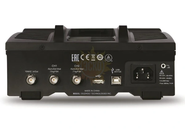 Фото DG952 - универсальный генератор сигналов