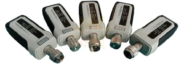 Фото Преобразователь измерительный АКИП-771710L